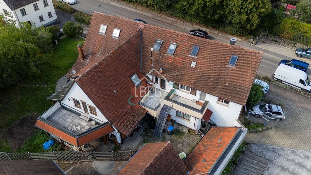 Immobilie in Michelfeld - Zwei Häuser, Gewerbe, Garagen & Freiflächen – vielseitiges Anwesen mit Potenzial - Bild 4
