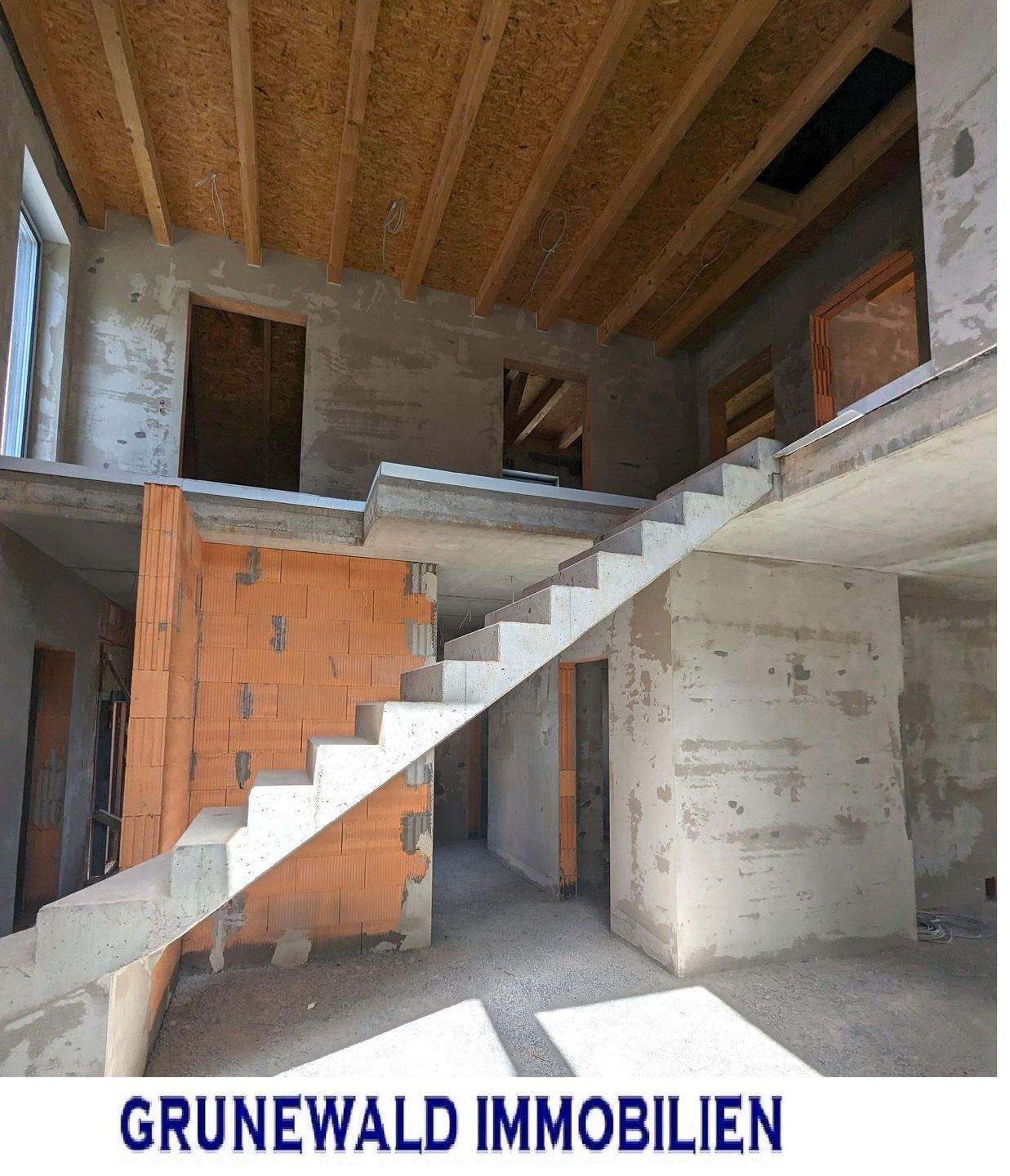 Immobilie in Hermsdorf - Geschlossener Rohbau – gestalten Sie Ihr Traumhaus selbst! Ohne Bauträgerbindung! - Bild 1