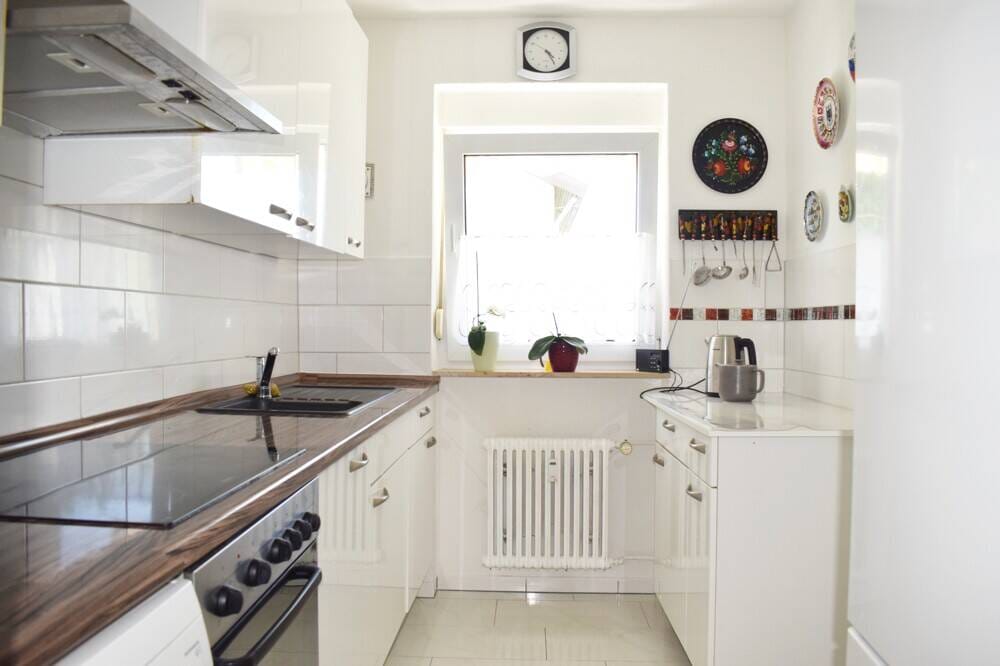 Immobilie in Neulingen - "Charmante 2-Zimmer-Wohnung im Hochparterre mit Balkon und Garage" - Bild 1