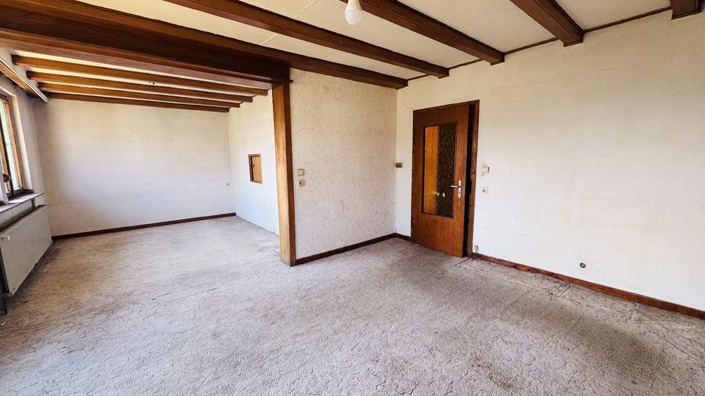 Immobilie in Remagen - Viel Platz für Ideen: Großzügiges Einfamilienhaus mit idyllischem Garten für F - Bild 4