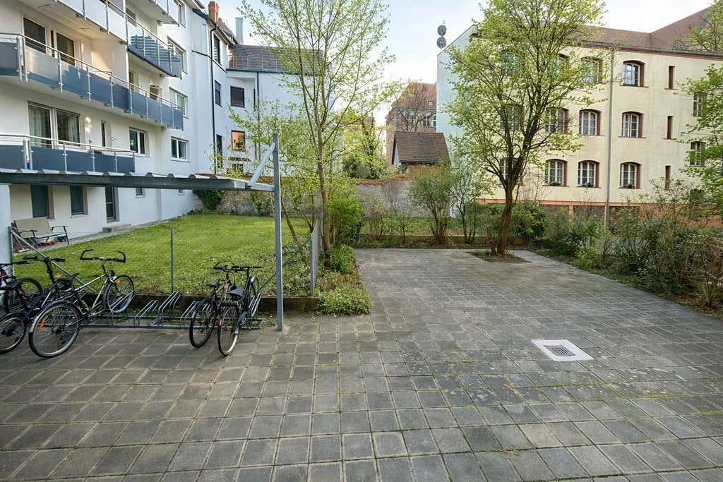 Immobilie in Nürnberg - Maxfeld: Gewerbeeinheit mit Wohn-Potenzial im Hochparterre - Bild 3
