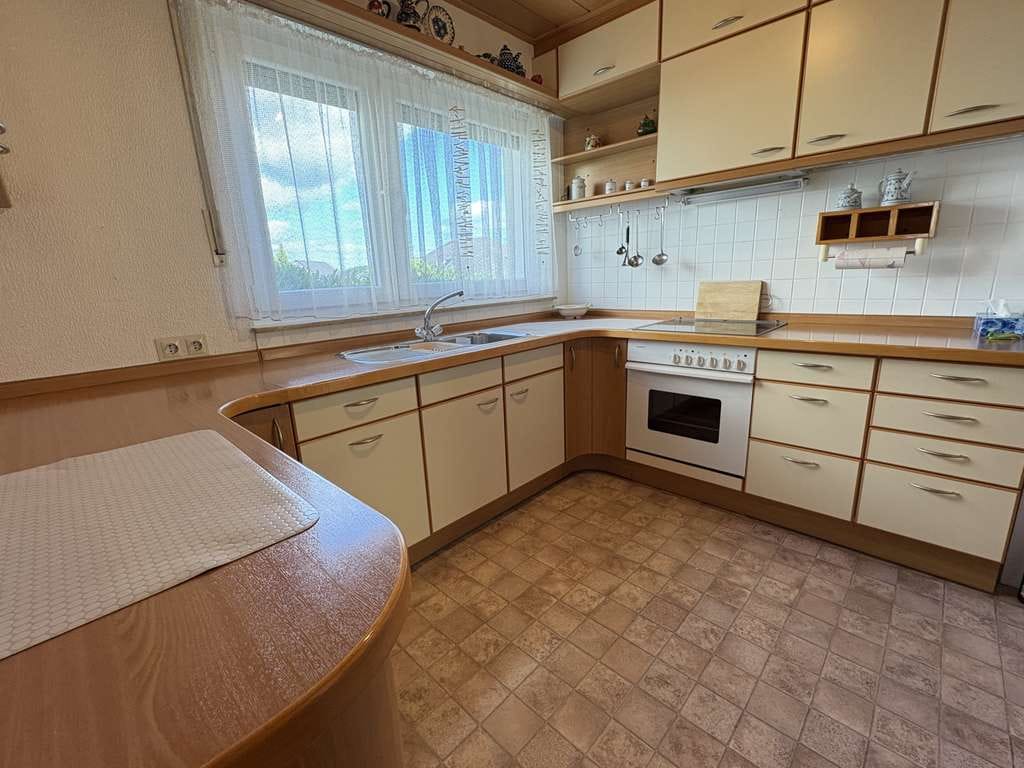 Immobilie in Börtlingen - Gepflegtes 1- bis 2-Familienwohnhaus mit Traumgarten in attraktiver Wohnlage von Börtlingen - Bild 4