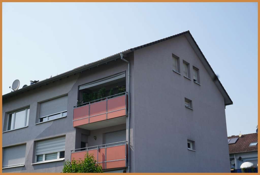 Immobilie in Gengenbach - Ihre Kapitalanlage: 4-Zimmer-Dachgeschosswohnung mit Garage und Stellplatz in guter Lage! - Bild 0