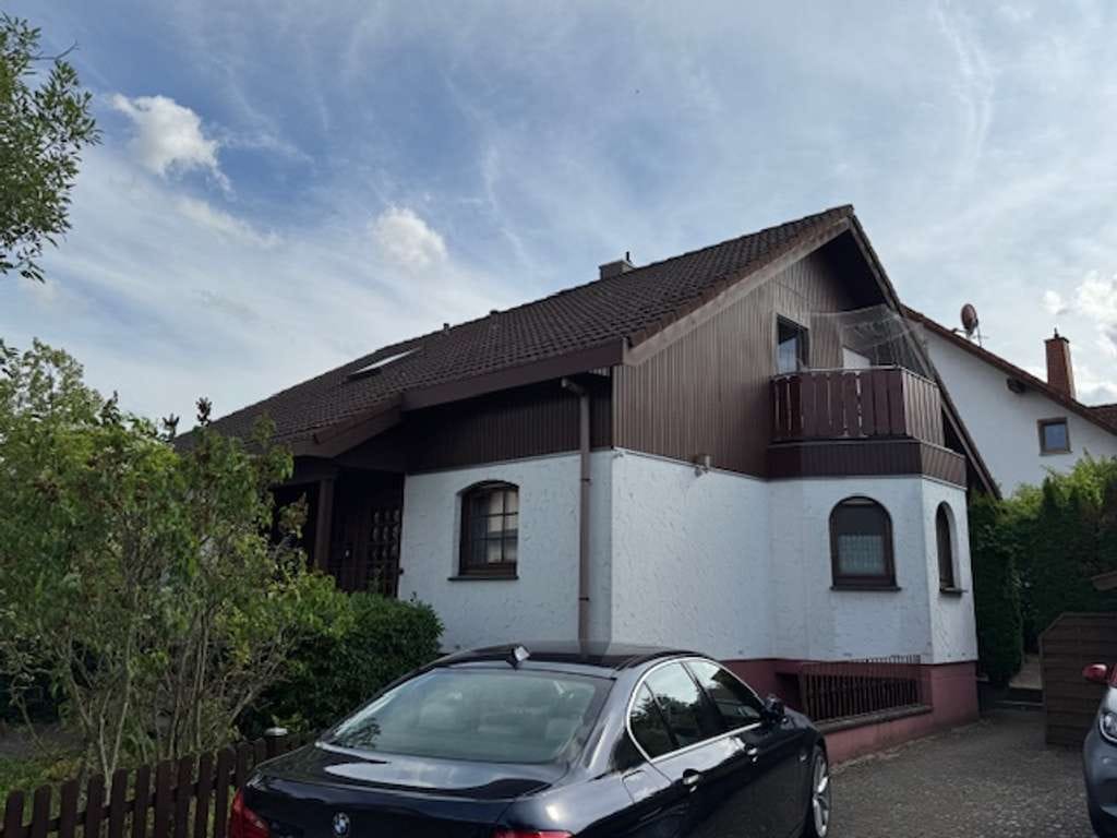 Immobilie in Ockenheim - PROVISIONSFREI! Haus in Ockenheim mit viel Platz und vermieteter ELW - Bild 1
