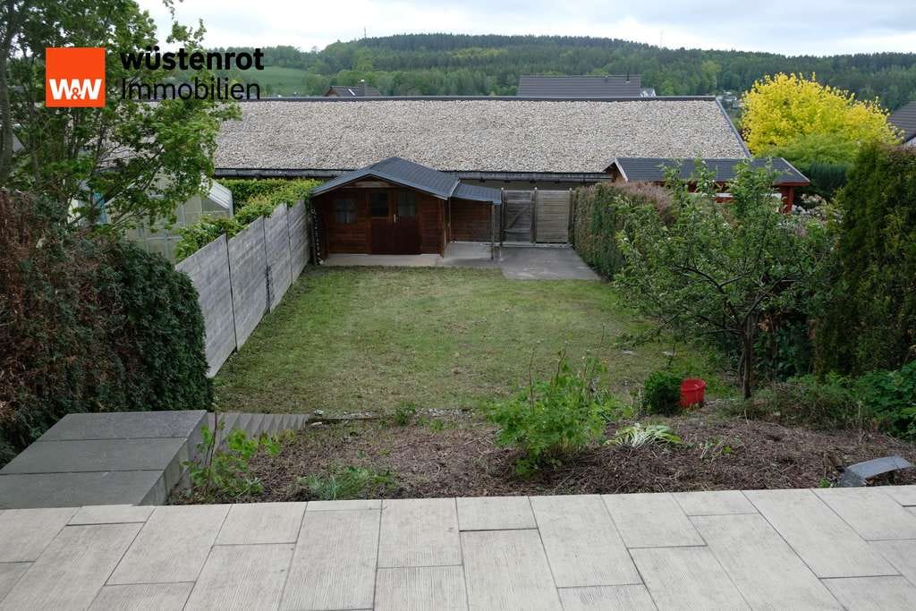 Immobilie in Gornau - Traumhaftes Reihenmittelhaus mit Weitblick ins Erzgebirge – stilvoll renoviert und bezugsfertig - Bild 2