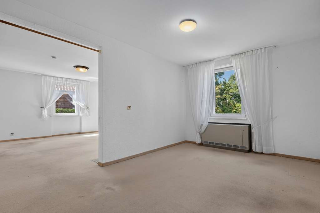 Immobilie in Ettlingen - Viel Platz für Ihre Wohnideen – 1–2-Familienhaus in Spessart sucht neue Eigentümer - Bild 1