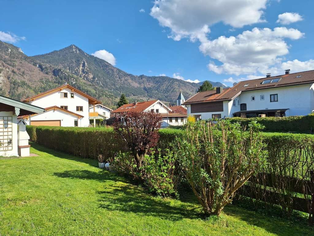 Immobilie in Marquartstein - Hübsches Maisonette-Appartement mit teilw. überdachter Südterrasse - Bild 1