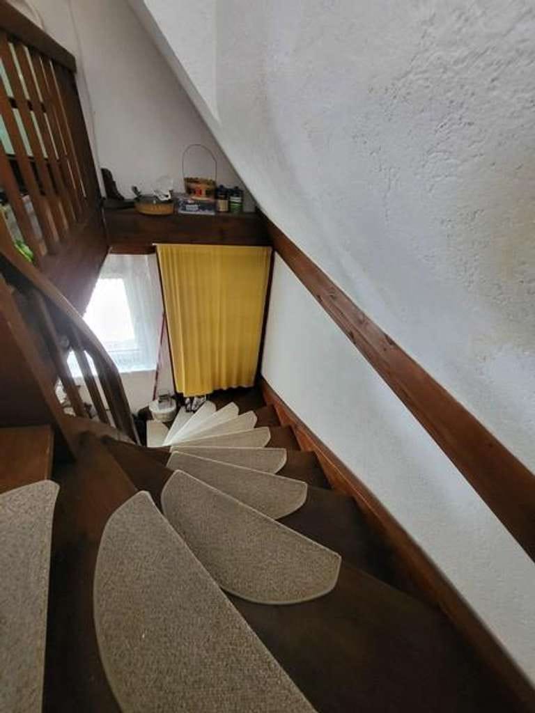 Immobilie in Simmelsdorf - Preiswertes Zweifamilienhaus in Simmelsdorf/Hüttenbach mit Garten und Nebengebäuden - Bild 3