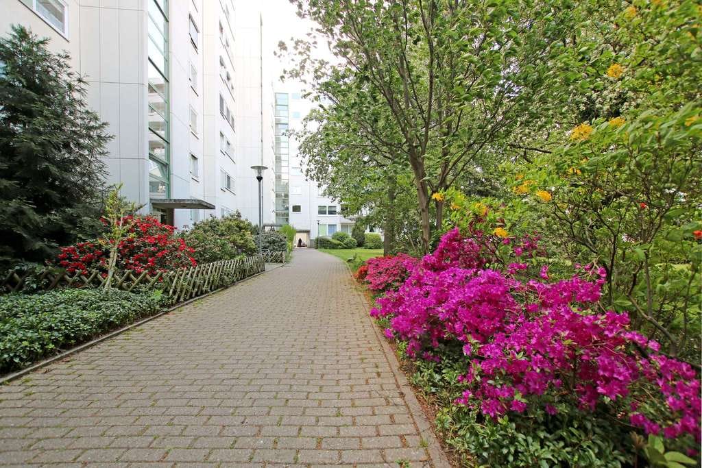Immobilie in Laatzen - Laatzen: Vermietete 3-Zimmerwohnung mit Loggia auf Erbpachtgrundstück - Bild 1