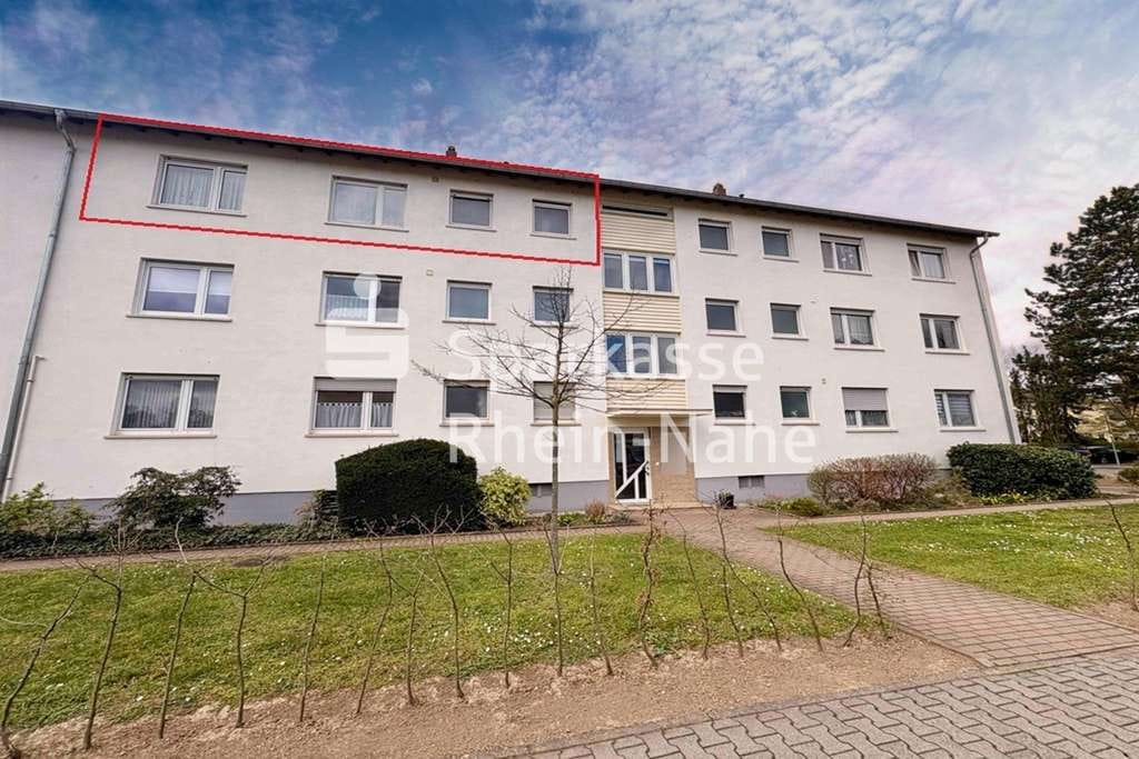 Immobilie in Ingelheim am Rhein - ...endlich!...mal wieder 4 Zimmer mit Potenzial und Platz! - Bild 0