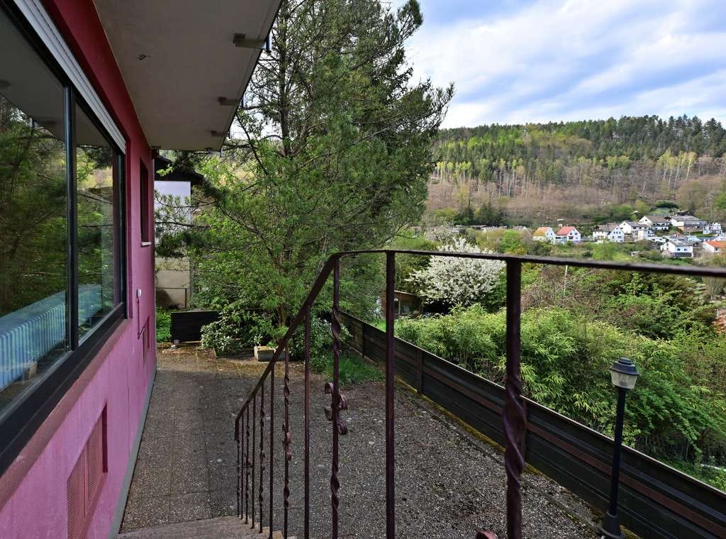 Immobilie in Frankeneck - Wohnen, wo andere Urlaub machen – Panoramaausblick inklusive! Freistehendes Haus mit viel Platz! - Bild 3