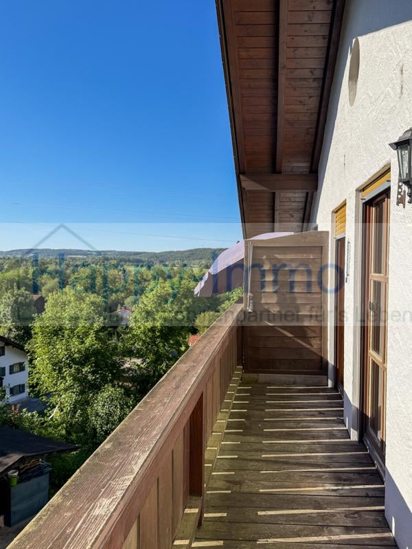 Immobilie in Feldkirchen-Westerham - Dachgeschosswohnung in Feldkirchen-Westerham - Bild 1