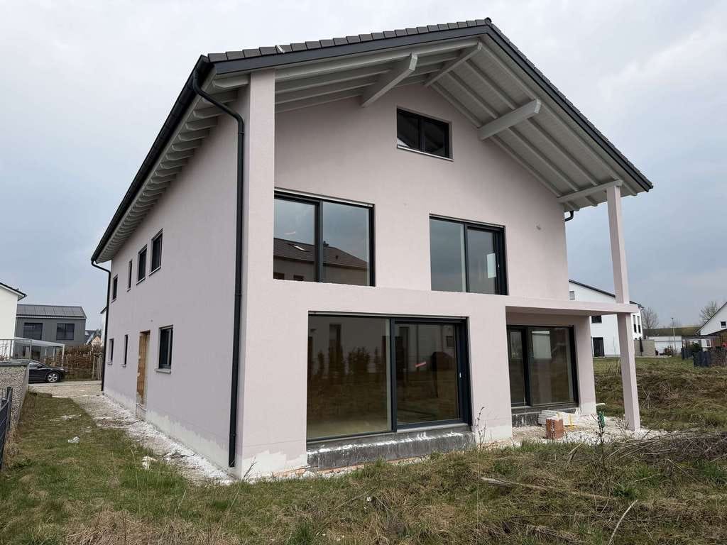 Immobilie in Mertingen - Katip | Großzügiges Einfamilienhaus im veredelten Rohbau mit viel Potenzial *ab sofort - Bild 0