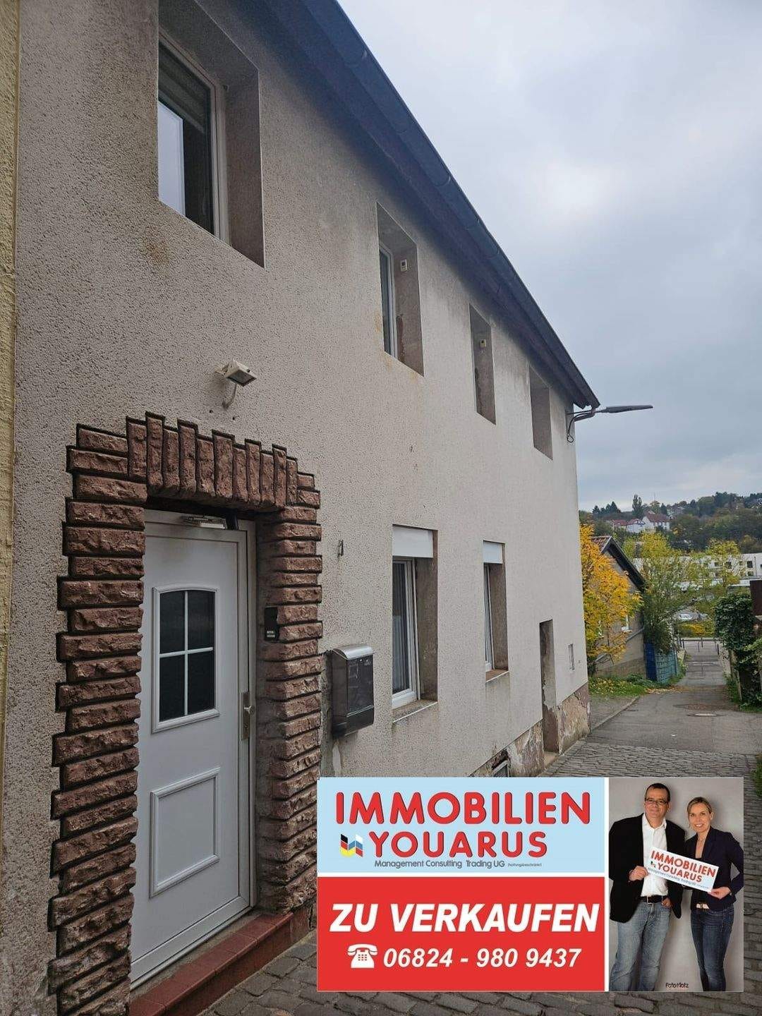 Immobilie in Ottweiler - Einfamilienhaus mit Einliegerwohnung, Terrasse, Garage und Ausbaureserve im DG, Ottweiler Altstadt - Bild 0