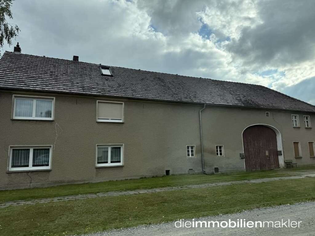 Immobilie in Heideblick - Ein Hof für Generationen – Bauernhof mit zwei Wohneinheiten, Nebengelass und großem Garten - Bild 0