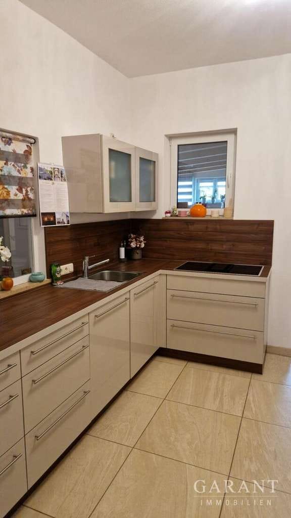 Immobilie in Neuhaus am Inn - Repräsentatives Wohn- und Geschäftshaus - 171 qm Wohnen, 206 qm Gewerbe, umfangreich modernisiert - Bild 3