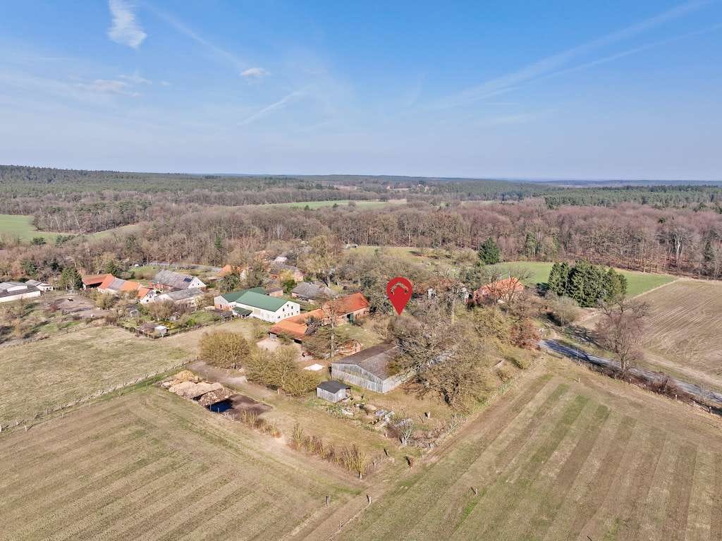 Immobilie in Waddeweitz - Wohnen mit Pferden: Reithalle, Stall und großzügige Weideflächen auf über 6 ha - Bild 2