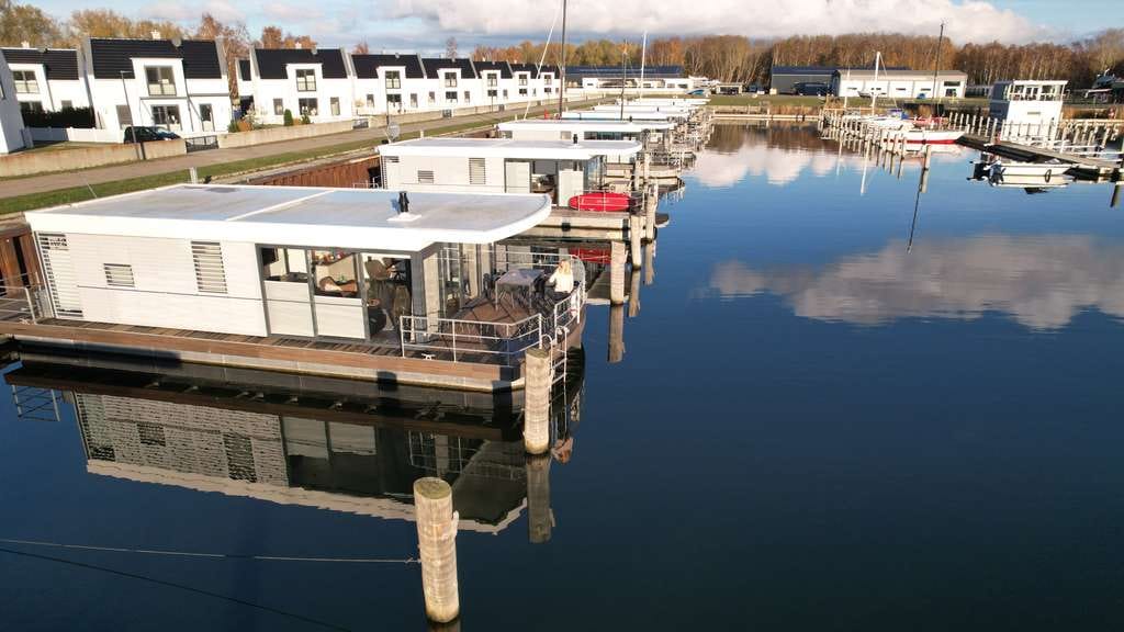Immobilie in Peenemünde - Hausboot Floating 44-Yachthafen Peenemünde, Usedon - Bild 0