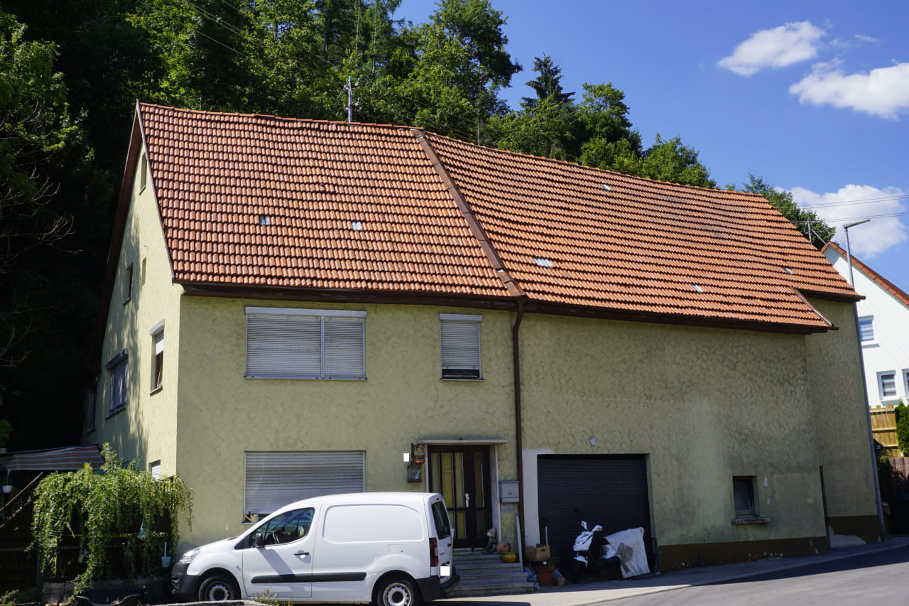 Immobilie in Burladingen - Bauernhaus mit Ausbaureserve wartet auf Sie! Haus, Kauf, Burladingen - Bild 0
