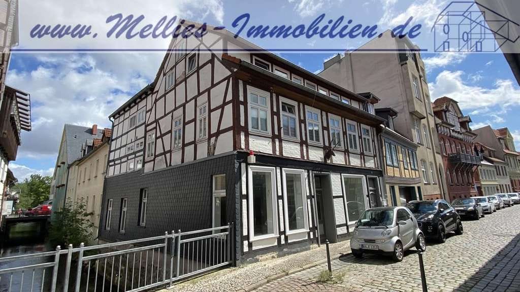 Immobilie in Salzwedel - Geschäftshaus mit umbaubarem Ladengeschäft und Wohnung mit Dachterrasse im Herzen von Salzwedel - Bild 0