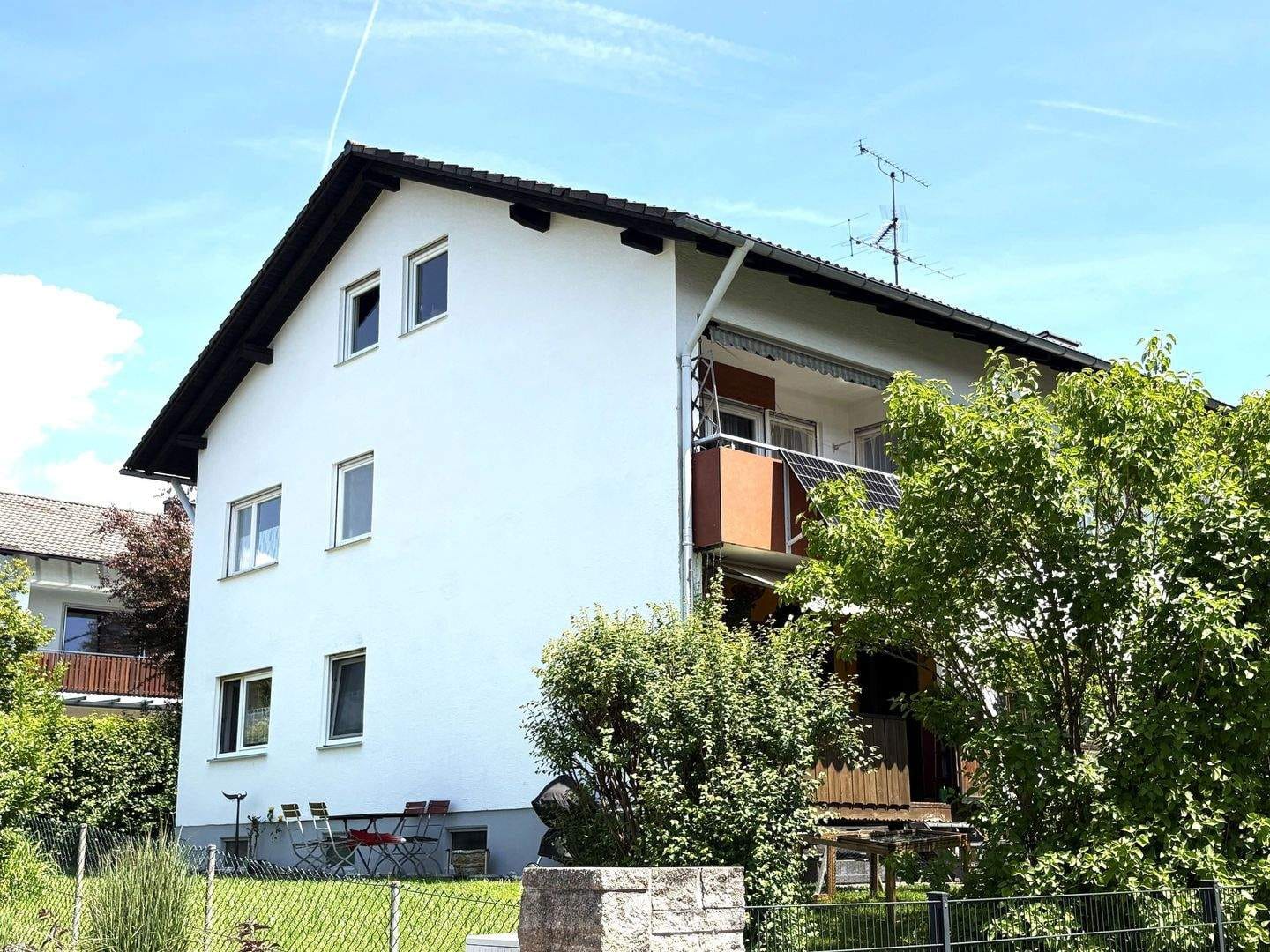 Immobilie in Raubling - DG-Wohnung mit herrlichem Bergblick und sehr guter Infrastruktur – top auch für Anleger - Bild 0