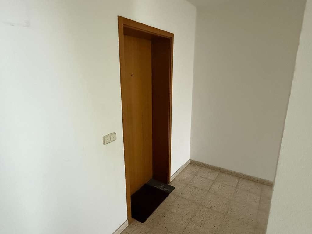 Immobilie in Bad Bergzabern - ++ Gemütliche und helle 1 ZKBBalkon Wohnung im 2.OG in Zentrumslage ! ++ - Bild 2