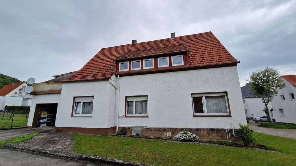 Immobilie in Beverungen - Ein Zuhause voller Potential - Bild 2
