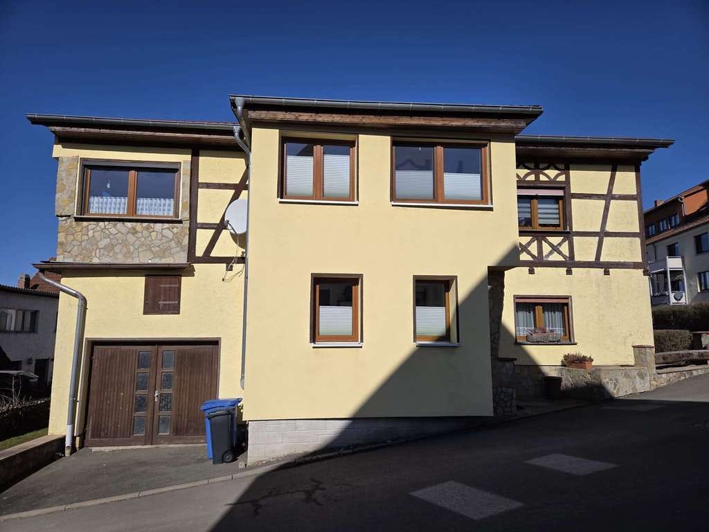 Immobilie in Meiningen - Charmantes Wohnhaus mit Entwicklungspotenzial in Henneberg bei Meiningen - Bild 4