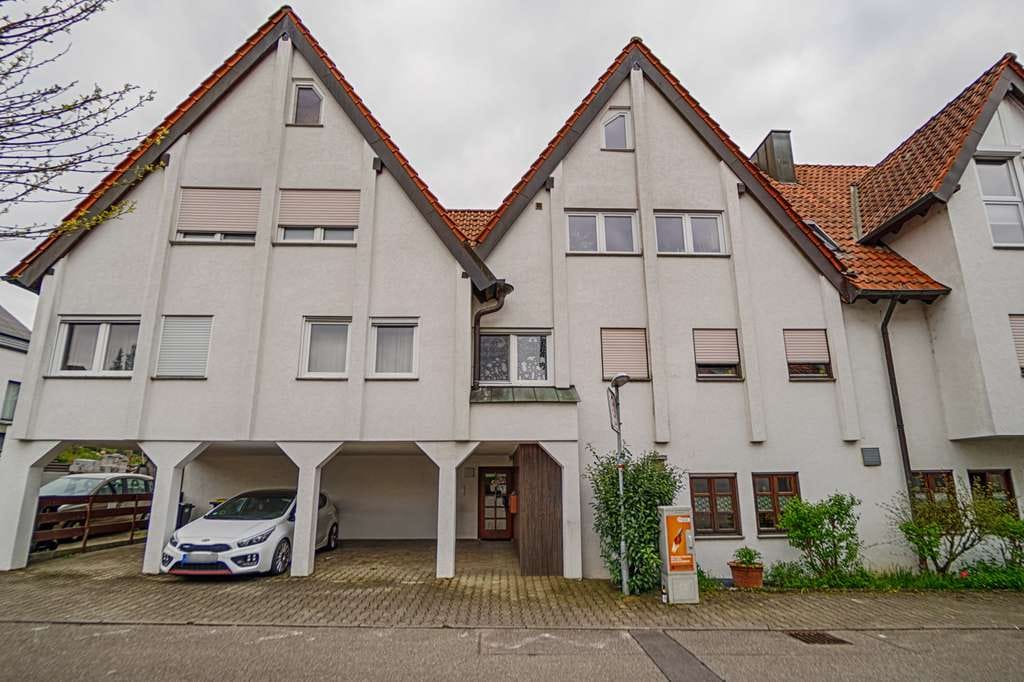 Immobilie in Schwaigern - Gepflegte 3-Zimmer-Wohnung im 1. Obergeschoss – ideal zum Einziehen oder Vermieten - Bild 1