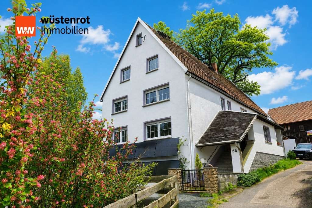 Immobilie in Großschirma - Charmantes Mehrgenerationenhaus mit Einliegerwohnung, großem Grundstück & Panoramaausblick - Bild 0