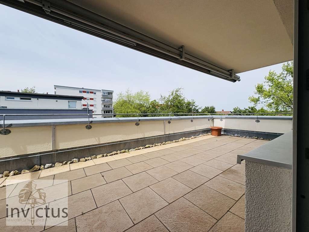 Immobilie in Bad Wimpfen - Penthouse-Feeling unterm Dach: 2-Zimmer-Wohnung mit großer Dachterrasse & TG-Stellplatz - Bild 2