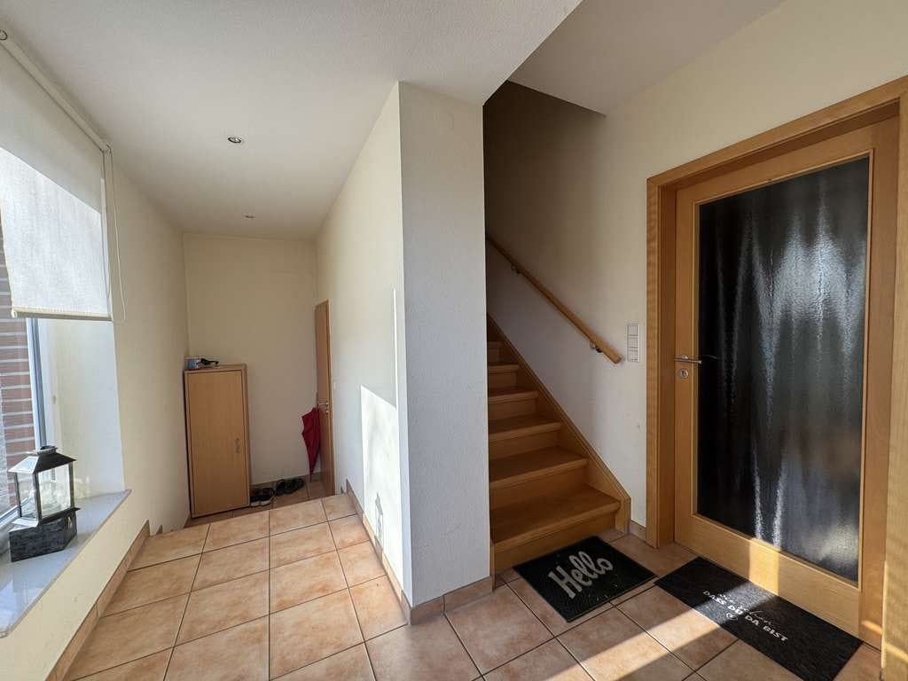 Immobilie in Herzebrock-Clarholz - Solide Kapitalanlage mit zwei großzügigen Wohneinheiten in Herzebrock-Clarholz - Bild 1