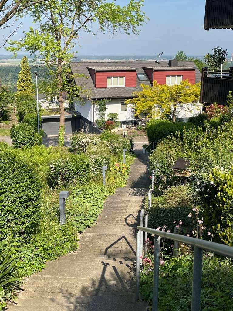 Immobilie in Bad Bellingen - Traumhafte Maisonette-Wohnung mit Fernsicht - Bild 2