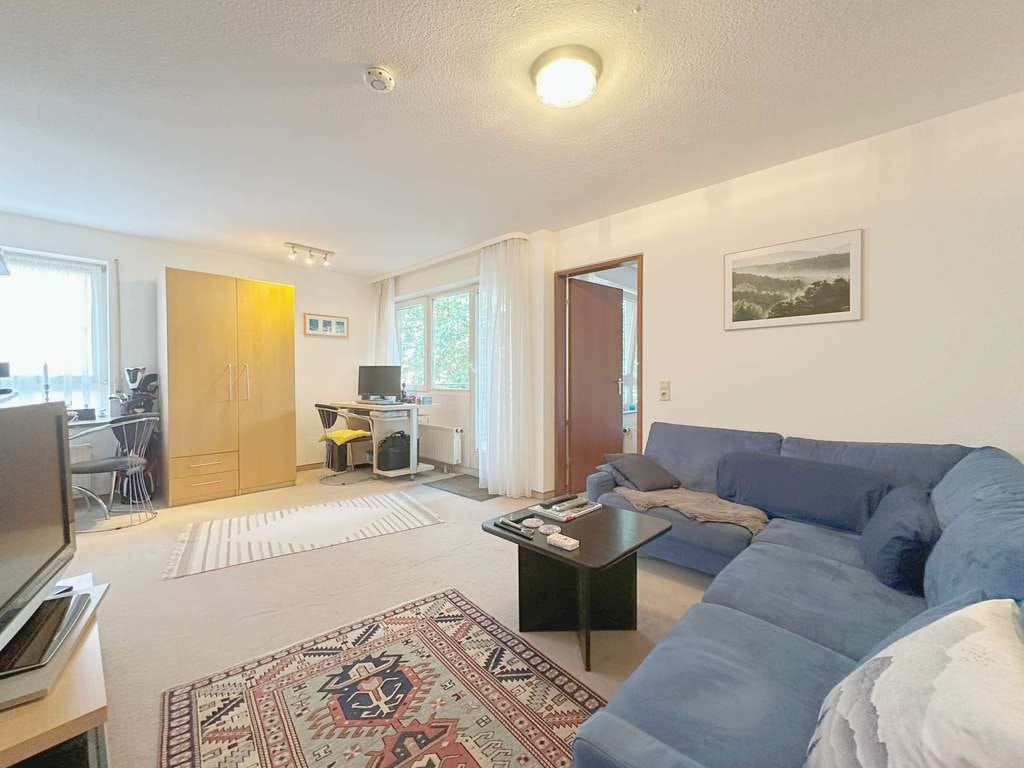 Immobilie in Filderstadt - Sicher investieren in Filderstadt – vermietete 2-Zimmer-Wohnung mit Balkon und TG-Stellplatz - Bild 1