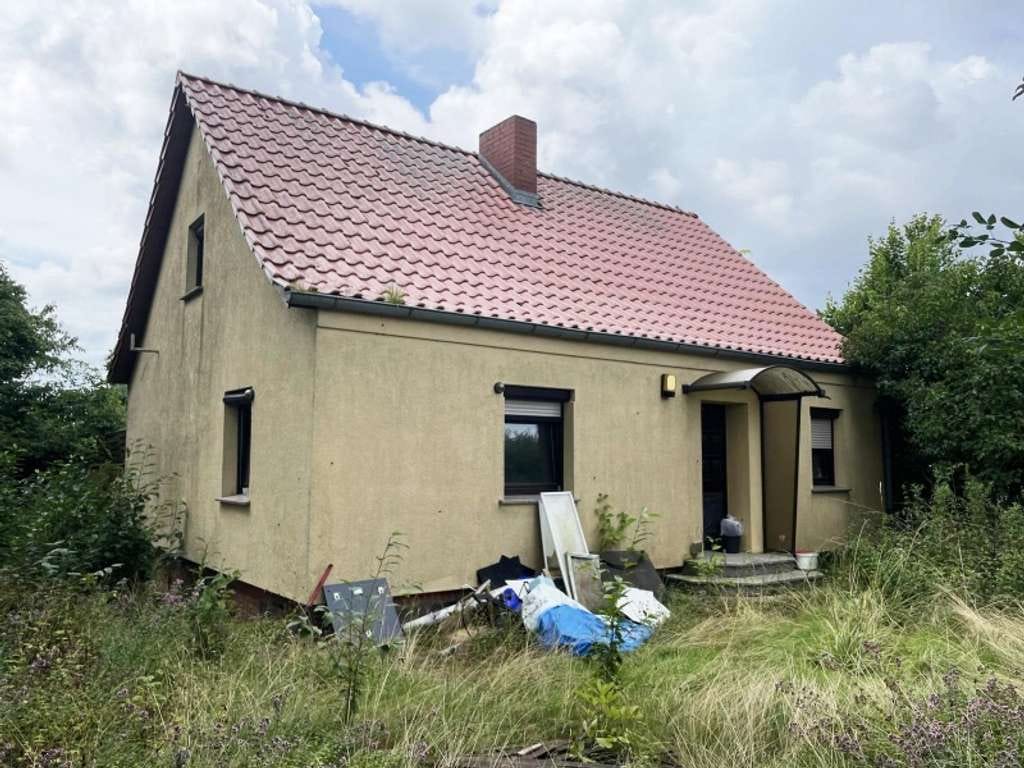 Immobilie in Bartow - ZWANGSVERSTEIGERUNG - Zügig verfügbar! Haus mit Garten in Bartow - Bild 0