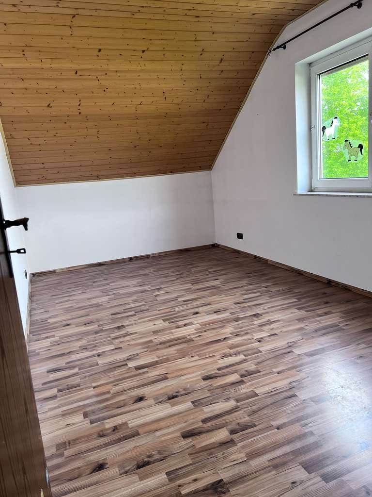 Immobilie in Stadecken-Elsheim - Bezurgsfrei! Traumhafte Feldrandlage mit Blick auf die Weinberge - Bild 2