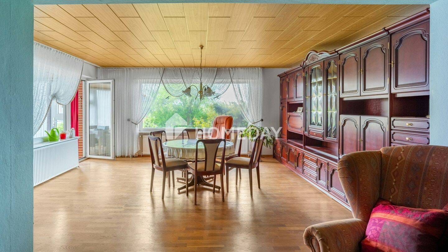 Immobilie in Börgerende-Rethwisch - Zweifamilienhaus mit ca. 300 m² Wohnfläche, Gartenidylle und vielseitigen Nutzungsmöglichkeiten - Bild 4