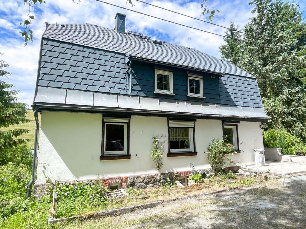 Immobilie in Klingenthal - Ihr neues Zuhause in Klingenthal – mit fast 4.000 m² Grund und viel Potential! - Bild 1