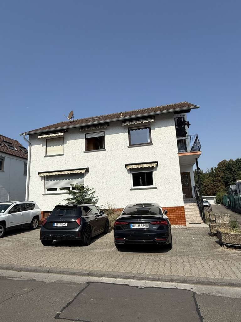 Immobilie in Grünstadt - Schönes Zweifamilienhaus in Grünstadt-Asselheim - Bild 0