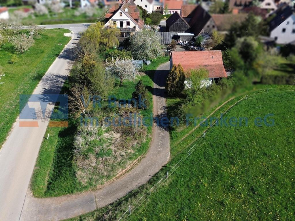 Immobilie in Absberg - Großzügiges Anwesen mit vielseitigen Nutzungsmöglichkeiten in Kalbensteinberg - Bild 2