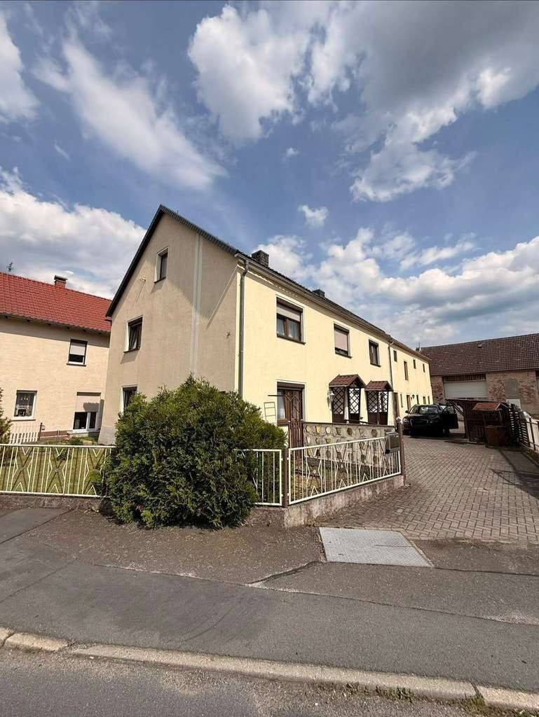 Immobilie in Lampertswalde - Großzügiges Einfamilienhaus mit 7 Zimmern, großem Garten und zusätzlichem Entwicklungspotenzial - Bild 0
