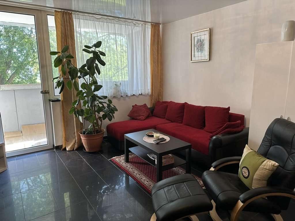 Immobilie in Offenbach am Main - Kapitalanlage mit Wohlfühlfaktor: Modernisierte 1-Zimmer-Wohnung mit Balkon am Waldrand - Bild 0