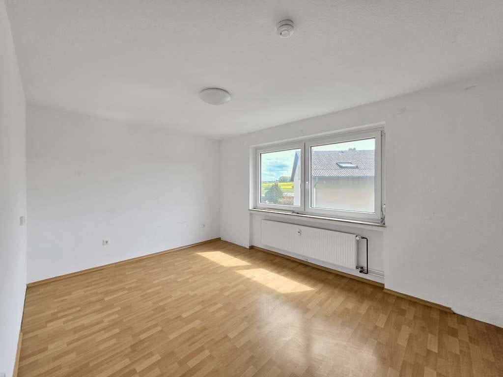 Immobilie in Linden - Leerstehend | Helle 2-Zimmer-Wohnung mit Balkon in Linden-Leihgestern | 10 Minuten nach Gießen - Bild 2