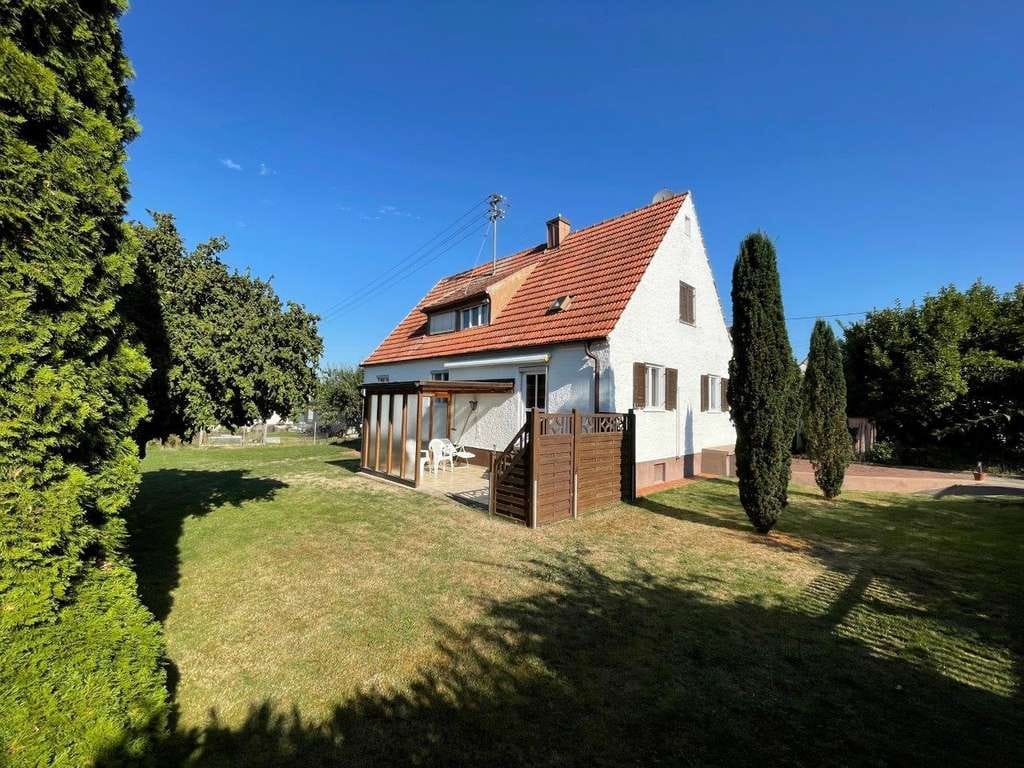 Immobilie in Gessertshausen - Sanierungsbedürftiges Einfamilienhaus auf großzügigem Gartengrundstück - Bild 2