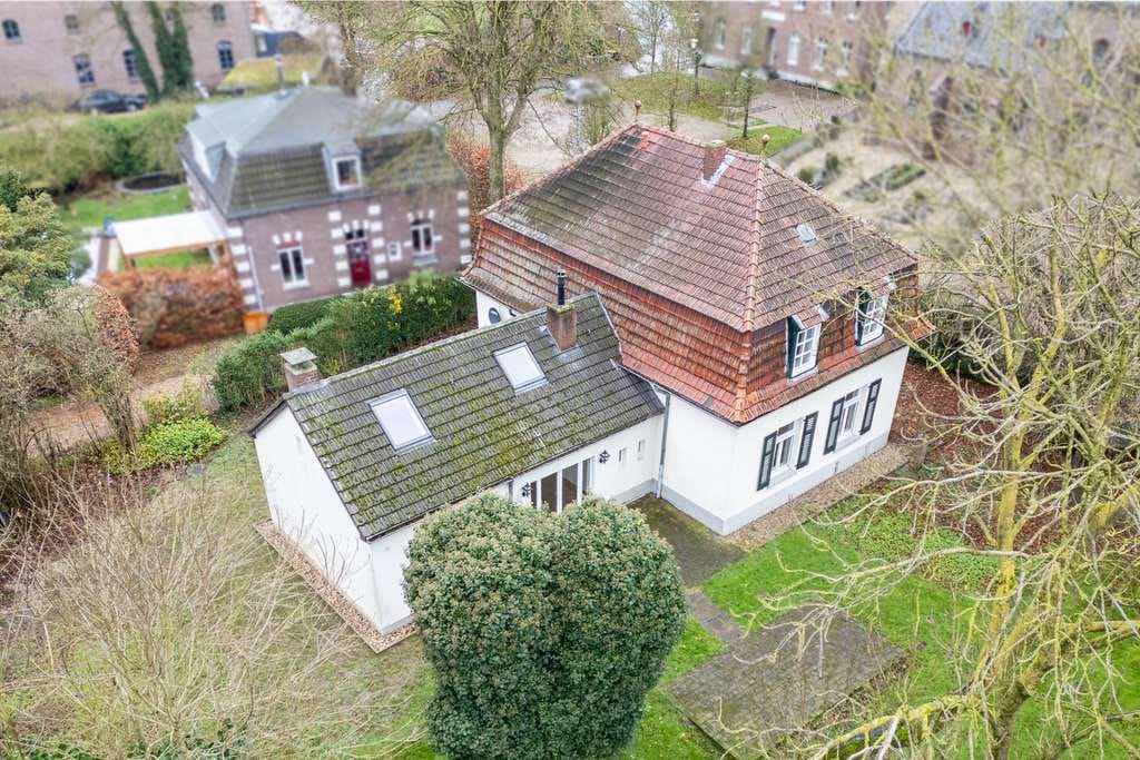 Immobilie in Kleve - Klassisches Einfamilienhaus mit historischem Charme auf Erbbaugrundstück - Bild 2