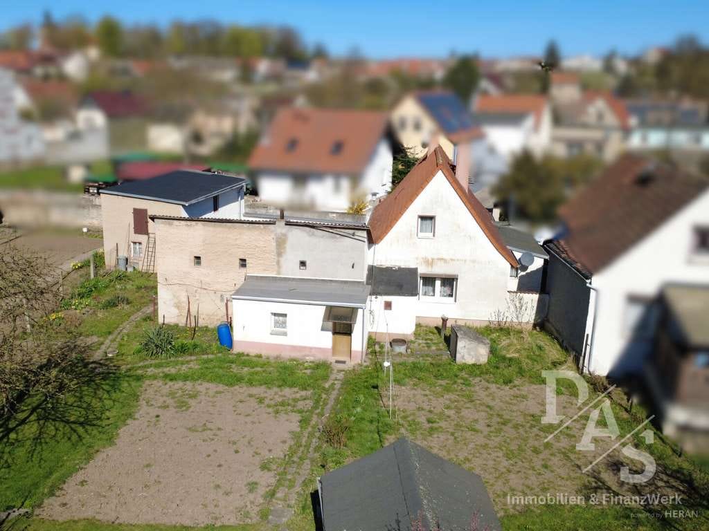 Immobilie in Giersleben - Haus mit Scheune & großem Grundstück in Giersleben – Ihr Projekt mit Potenzial! - Bild 3