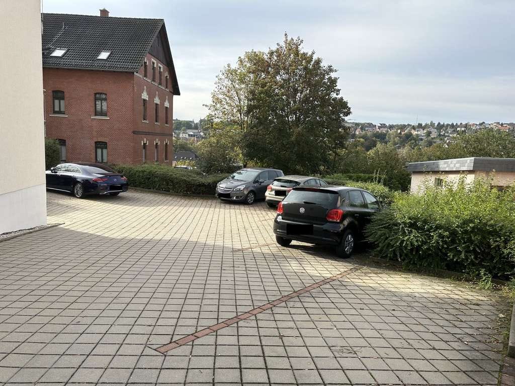 Immobilie in Wilkau-Haßlau - Gepflegte 4-Raum-Maisonette im 2.OG/DG mit Komfort-Bad u. Gäste-WC, zwei Stellplätze!  - Bild 4