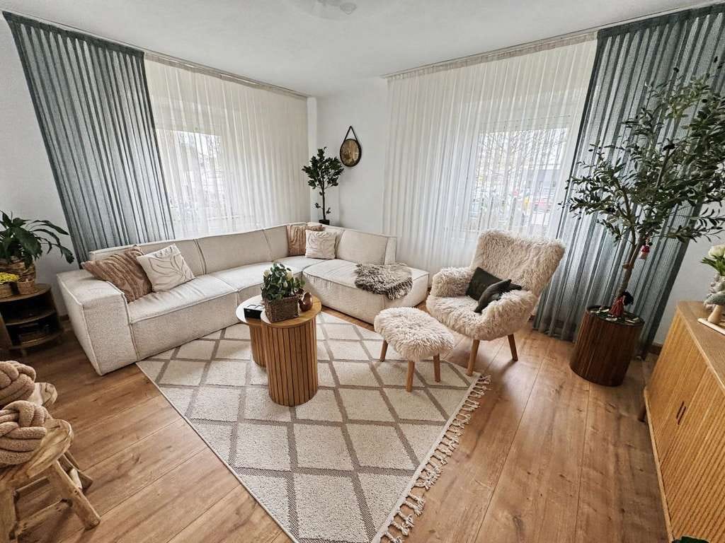 Immobilie in Feuchtwangen - Attraktives Mehrfamilienhaus mit Ausbaupotential, Garten und Garage in Feuchtwangen - Bild 3