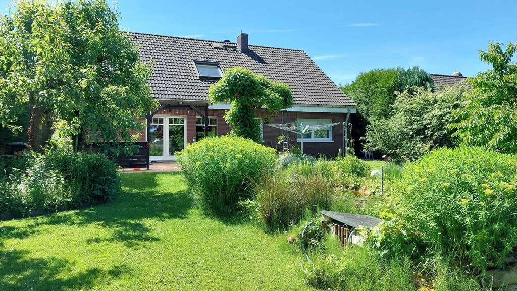 Immobilie in Bönen - Zweifamilienhaus mit besonderem Weitblick und großem Grundstück in idyllischer Lage - Bild 0