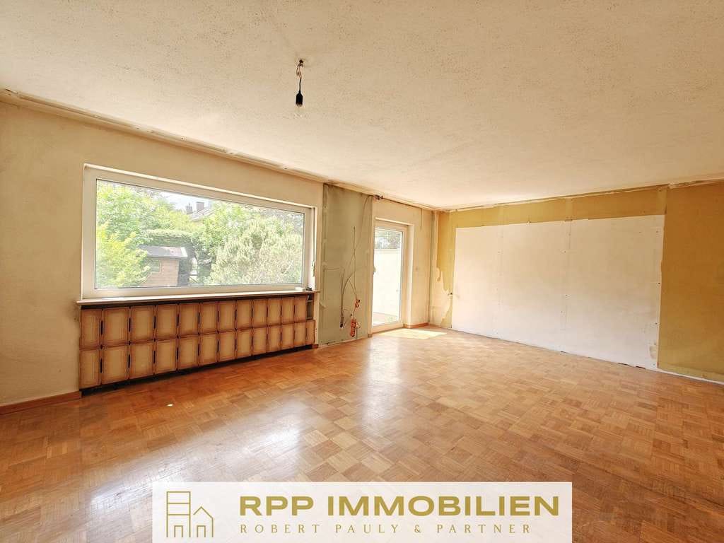 Immobilie in Gröbenzell - Heimwerker aufgepasst! Sanierungsbedürftiges Reihenmittelhaus mit sonnigem Südgarten in Gröbenzell - Bild 3